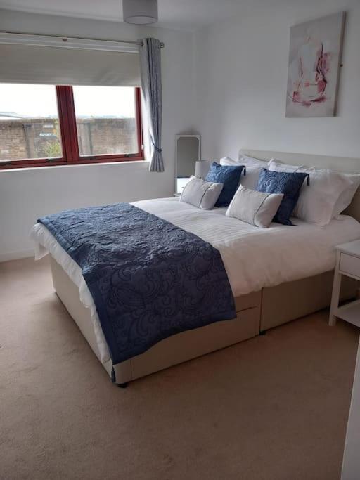 Ferienwohnung Lovely 2 Bed Flat-Great Location Dundee Exterior foto
